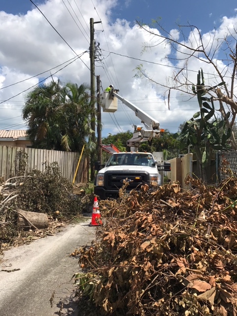 Comcast Technicians from Chicago Area help Restore Service in Florida after Hurricane Irma